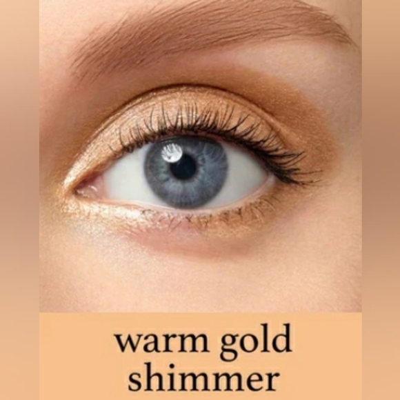 🦋 Julep Eyeshadow 101 Eyeshadow Stick (in Warm Gold Shimmer) - Picture 3 of 9